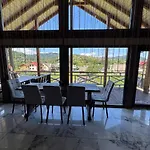 Vakantiehuis Zrub House *