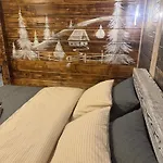 Zrub House Дом отдыха *